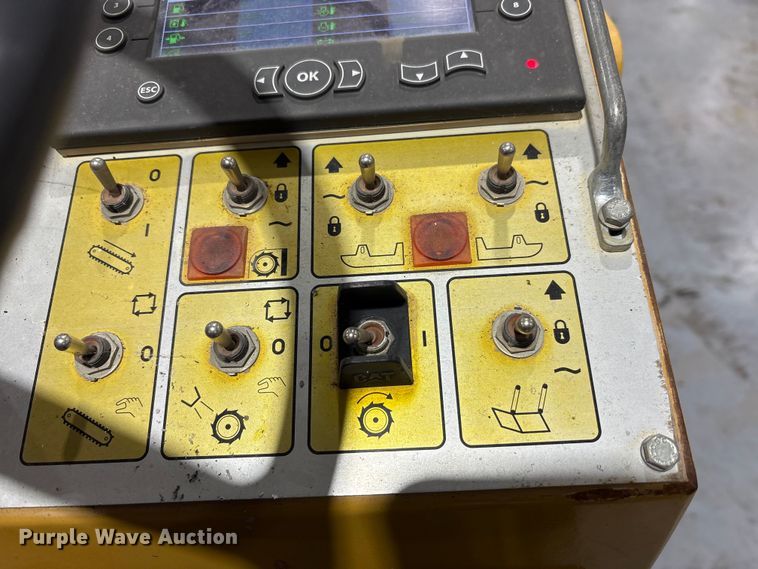 image for item FK1055 2014 Caterpillar PM-102 cold planer