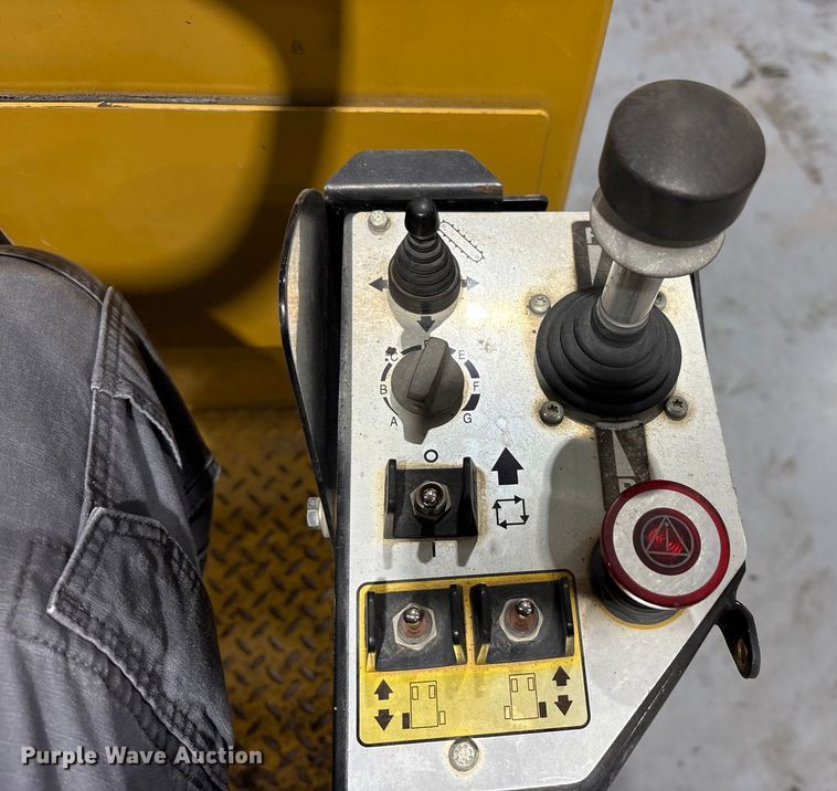 image for item FK1055 2014 Caterpillar PM-102 cold planer