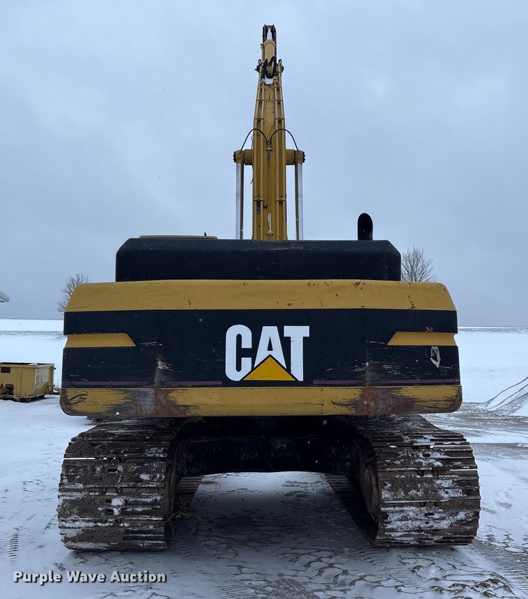 image for item FK1056 1993 Caterpillar 330 L long reach excavator