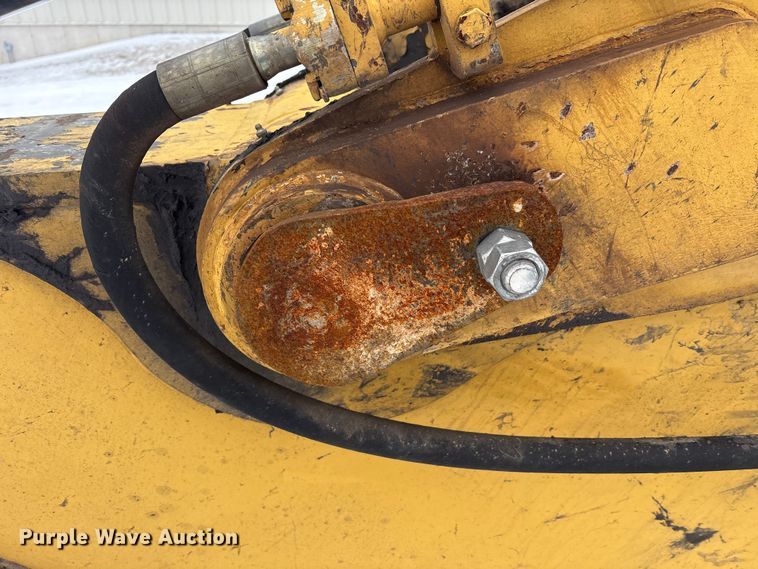 image for item FK1056 1993 Caterpillar 330 L long reach excavator