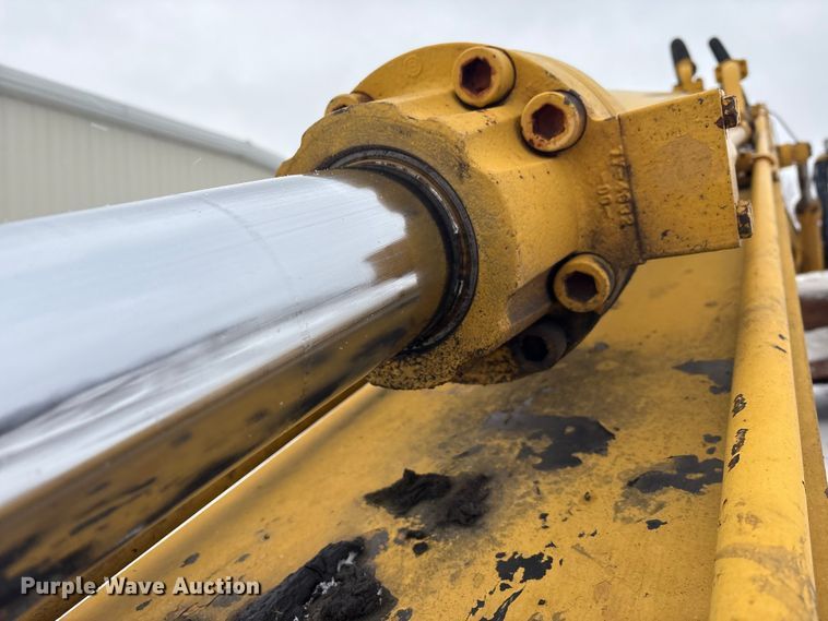 image for item FK1056 1993 Caterpillar 330 L long reach excavator