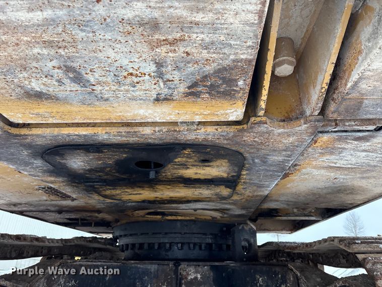 image for item FK1056 1993 Caterpillar 330 L long reach excavator