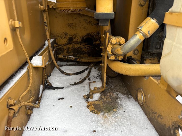 image for item FK1056 1993 Caterpillar 330 L long reach excavator