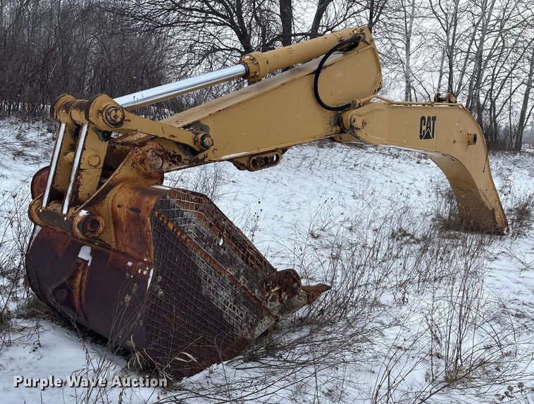 image for item FK1056 1993 Caterpillar 330 L long reach excavator