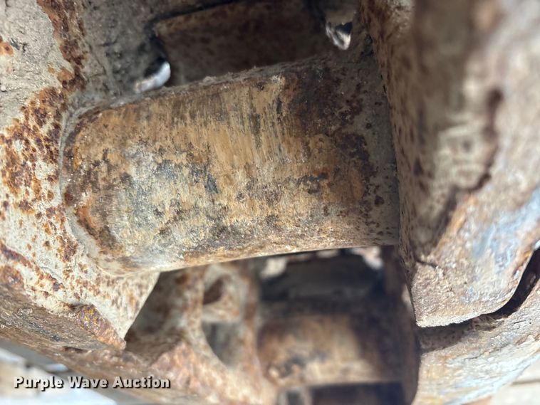 image for item FK1056 1993 Caterpillar 330 L long reach excavator