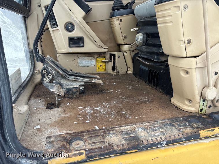 image for item FK1056 1993 Caterpillar 330 L long reach excavator