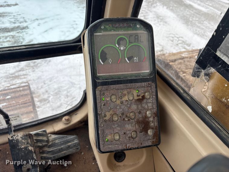 image for item FK1056 1993 Caterpillar 330 L long reach excavator