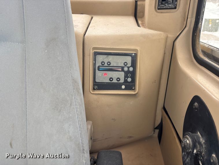 image for item FK1056 1993 Caterpillar 330 L long reach excavator