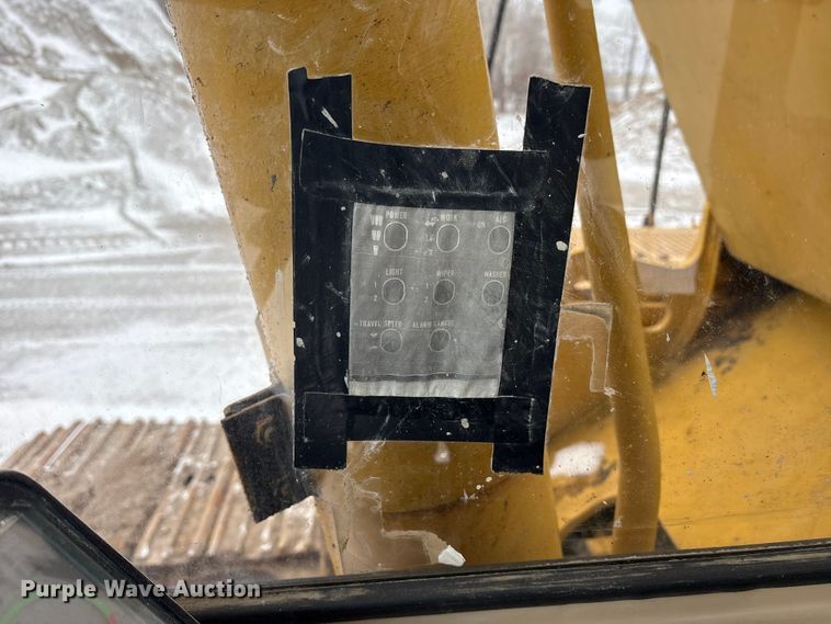 image for item FK1056 1993 Caterpillar 330 L long reach excavator