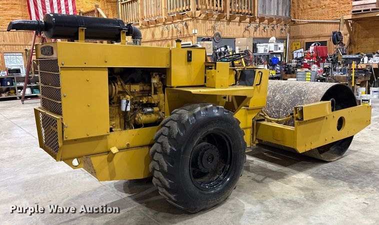 image for item FK1067 Tampo RS16D single drum vibratory roller