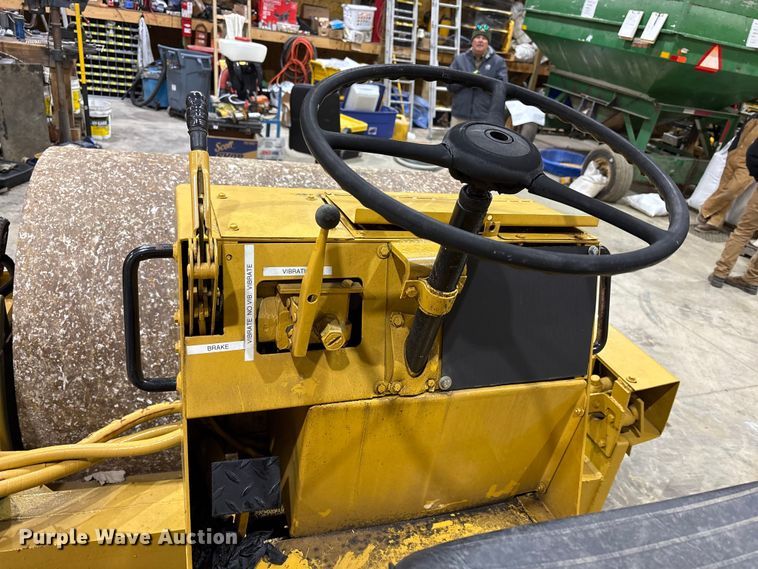 image for item FK1067 Tampo RS16D single drum vibratory roller