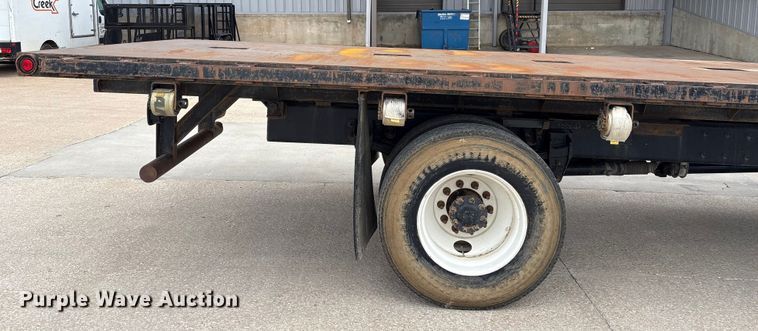 image for item FK2504 2020 Peterbilt 337 Flat Bed