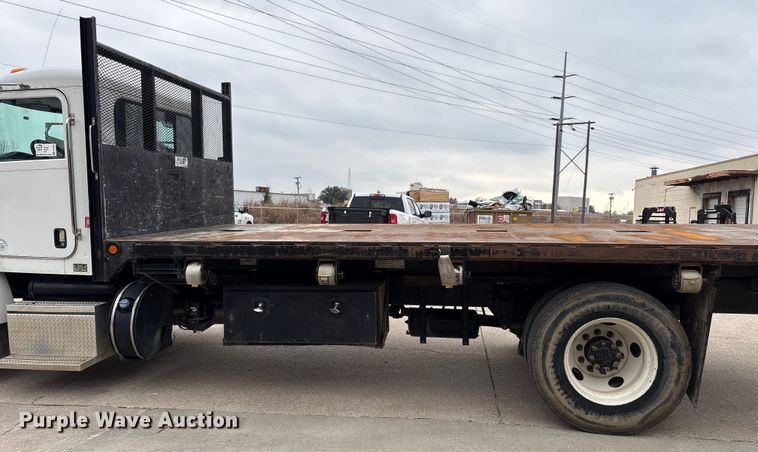 image for item FK2504 2020 Peterbilt 337 Flat Bed