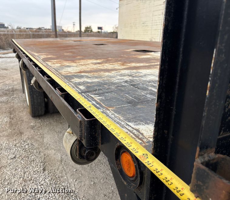 image for item FK2504 2020 Peterbilt 337 Flat Bed