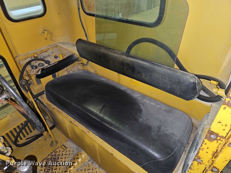 image for item FN5513 Caterpillar B12 rigid frame motor grader