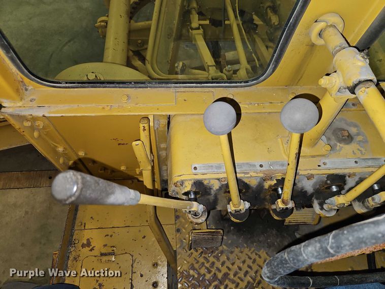 image for item FN5513 Caterpillar B12 rigid frame motor grader