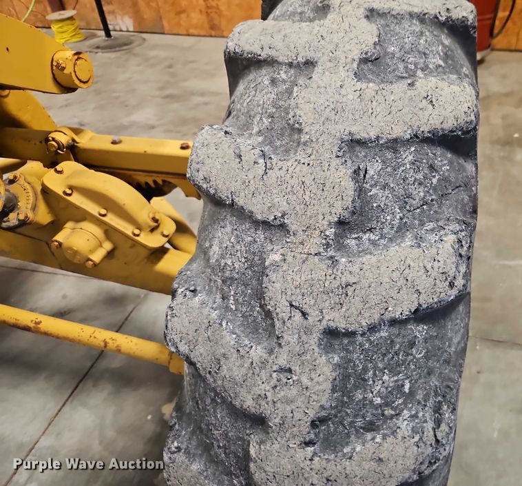 image for item FN5513 Caterpillar B12 rigid frame motor grader