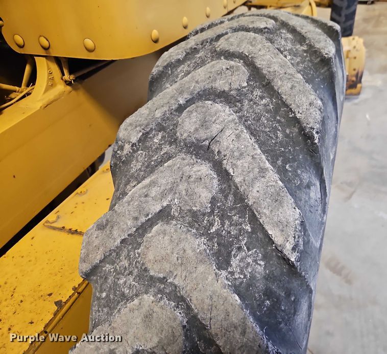 image for item FN5513 Caterpillar B12 rigid frame motor grader