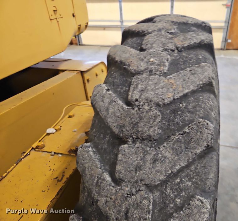 image for item FN5513 Caterpillar B12 rigid frame motor grader