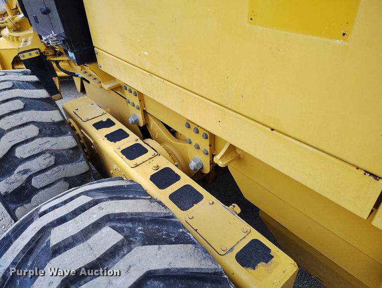 image for item IH9401 2015 NorAm 65E motor grader