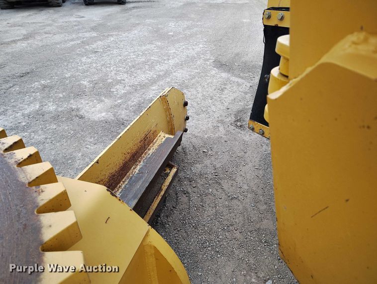 image for item IH9401 2015 NorAm 65E motor grader