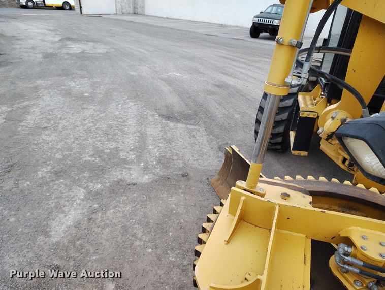 image for item IH9401 2015 NorAm 65E motor grader