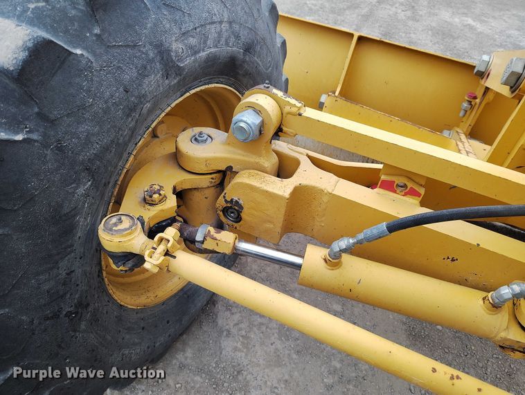 image for item IH9401 2015 NorAm 65E motor grader