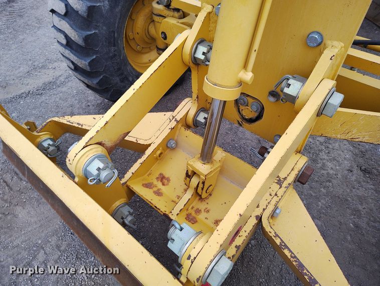 image for item IH9401 2015 NorAm 65E motor grader