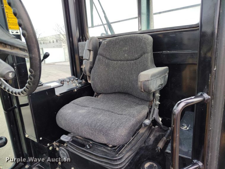 image for item IH9401 2015 NorAm 65E motor grader