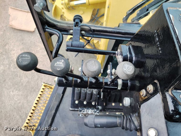 image for item IH9401 2015 NorAm 65E motor grader