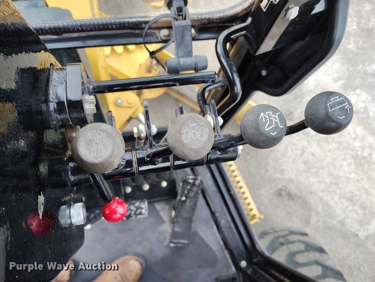 image for item IH9401 2015 NorAm 65E motor grader