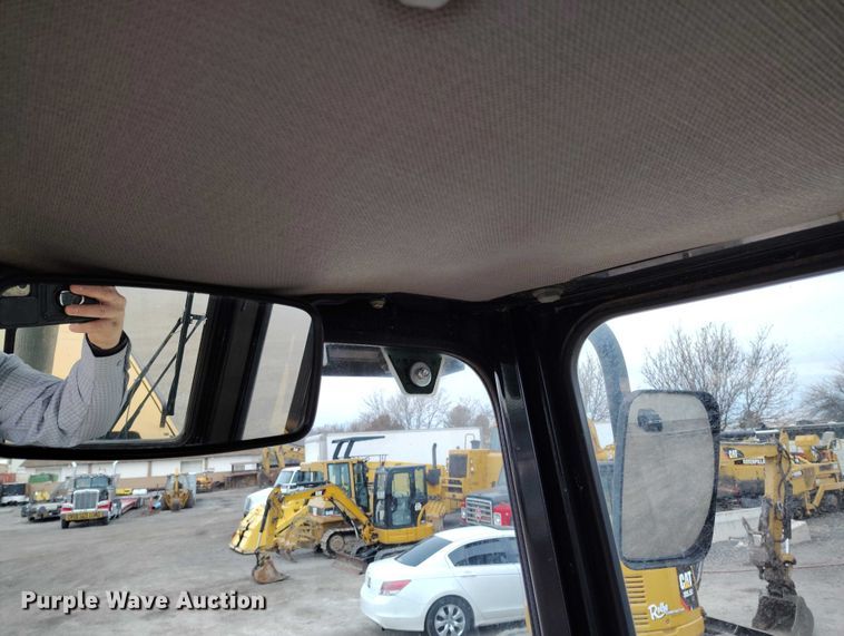 image for item IH9401 2015 NorAm 65E motor grader