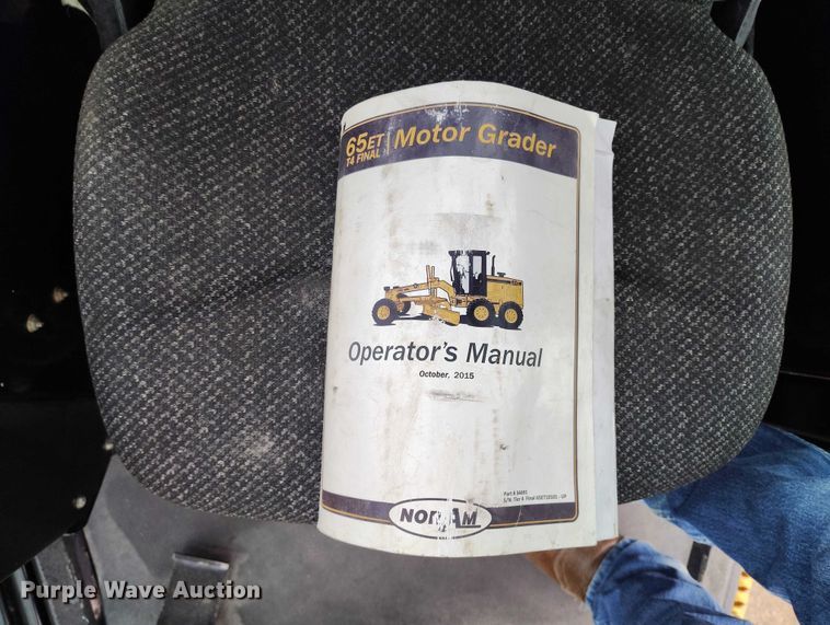 image for item IH9401 2015 NorAm 65E motor grader