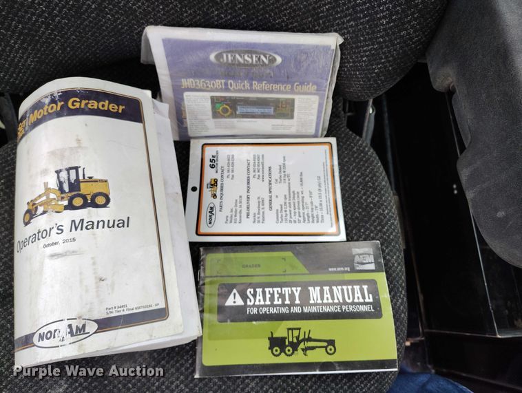 image for item IH9401 2015 NorAm 65E motor grader