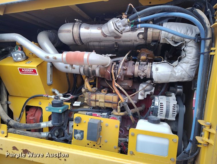 image for item IH9401 2015 NorAm 65E motor grader