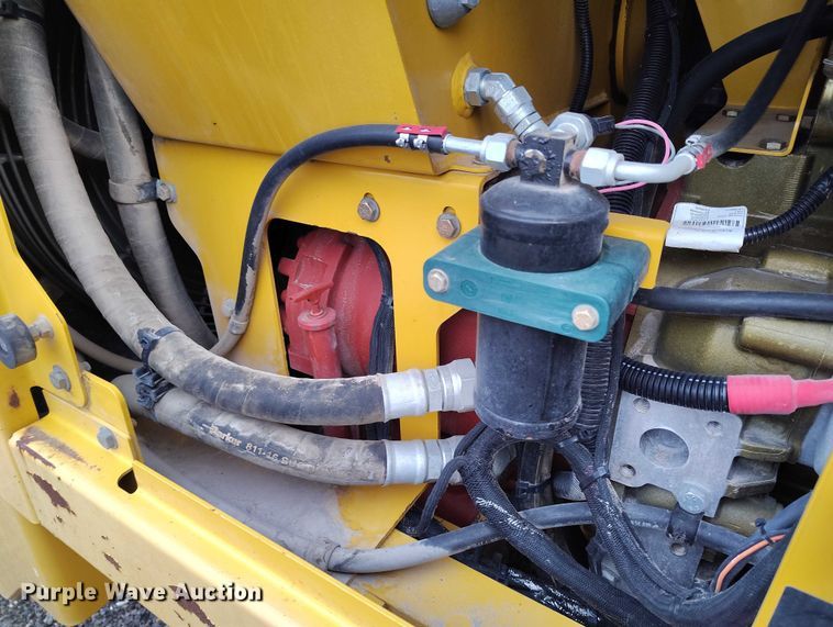 image for item IH9401 2015 NorAm 65E motor grader