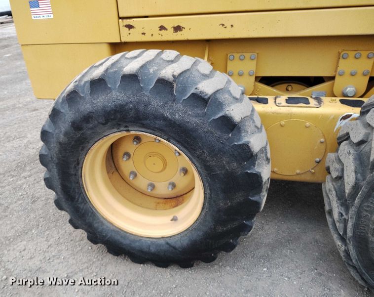 image for item IH9401 2015 NorAm 65E motor grader