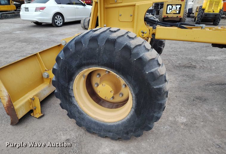 image for item IH9401 2015 NorAm 65E motor grader