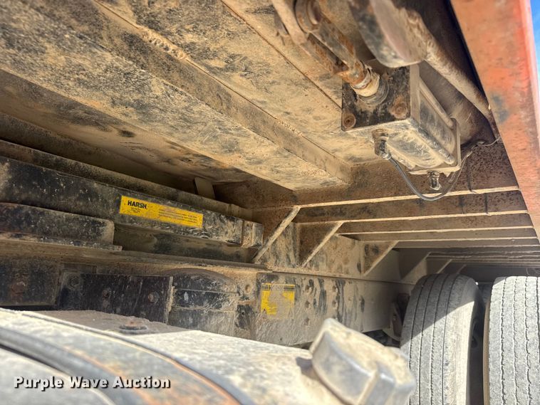 image for item NA9837 1996 International 4900 dump truck