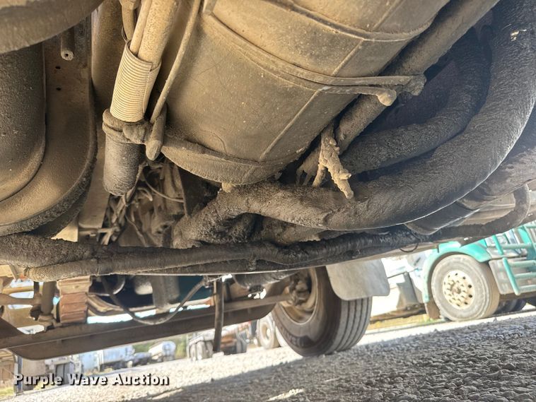 image for item NA9837 1996 International 4900 dump truck