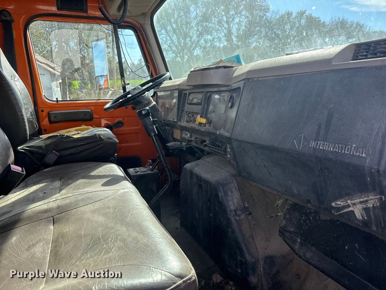 image for item NA9837 1996 International 4900 dump truck