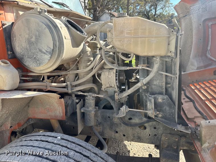 image for item NA9837 1996 International 4900 dump truck