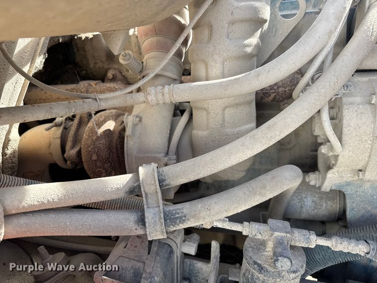 image for item NA9837 1996 International 4900 dump truck