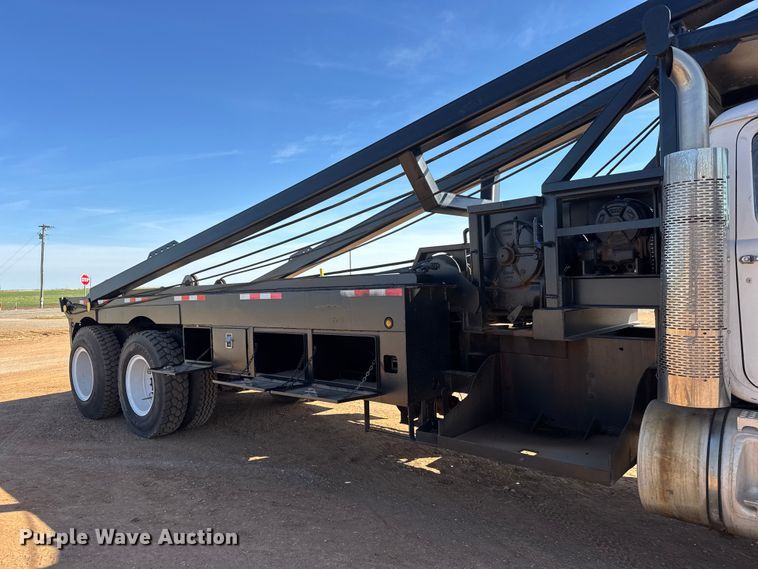 image for item NA9846 2000 Mack RD688S winch truck