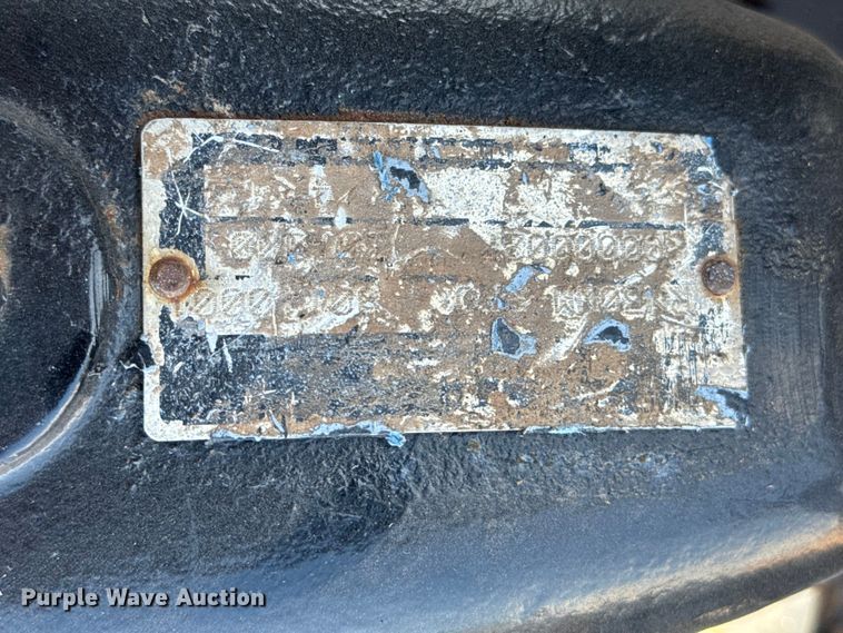 image for item NA9846 2000 Mack RD688S winch truck