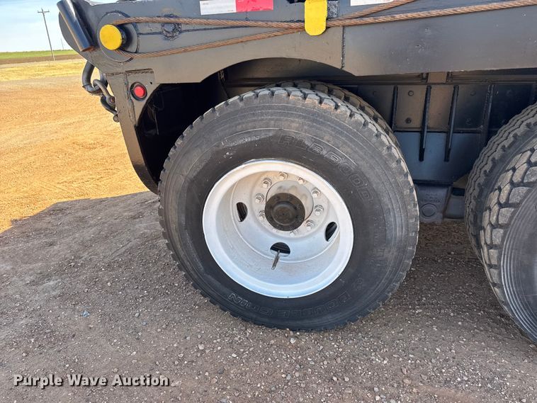 image for item NA9846 2000 Mack RD688S winch truck