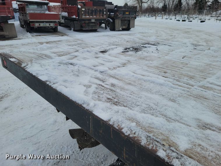 image for item NO9832 2011 Ford F450 flatbed pickup truck