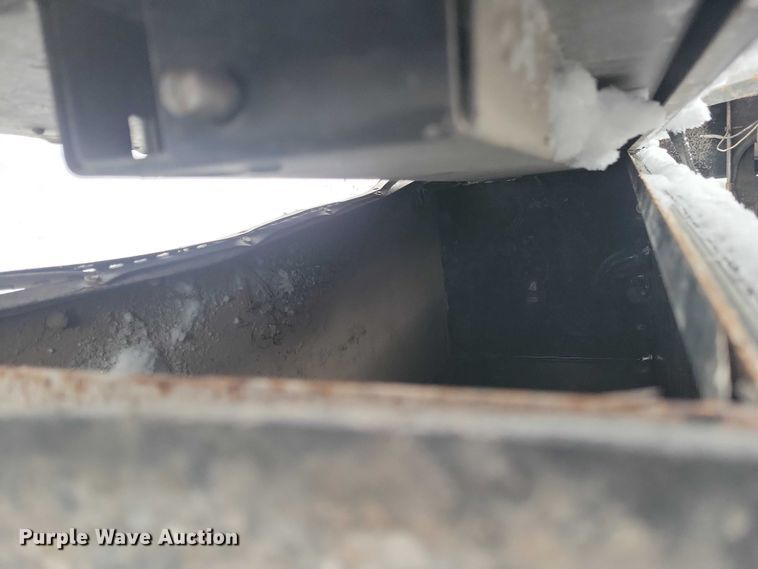 image for item NO9832 2011 Ford F450 flatbed pickup truck