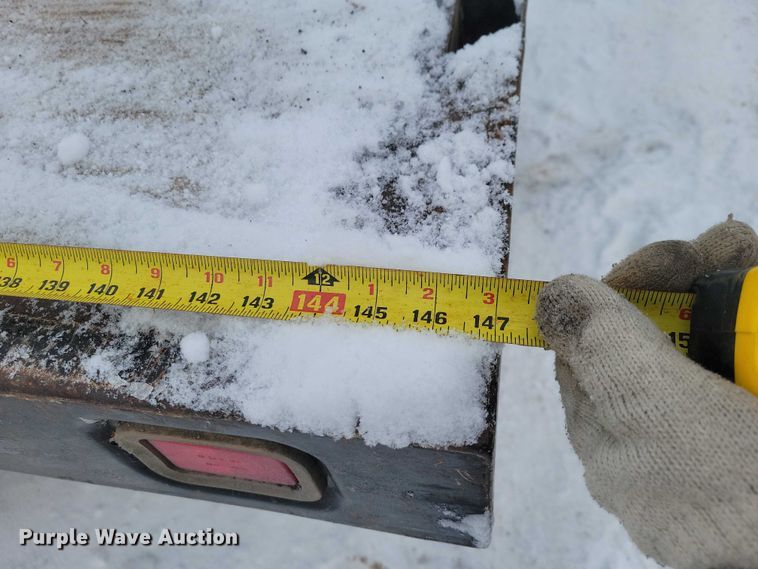 image for item NO9832 2011 Ford F450 flatbed pickup truck