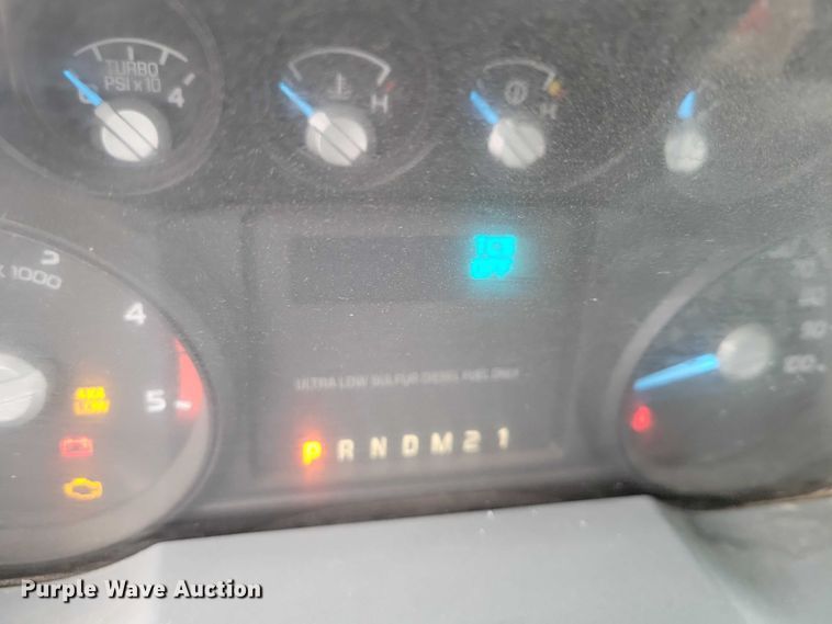 image for item NO9832 2011 Ford F450 flatbed pickup truck